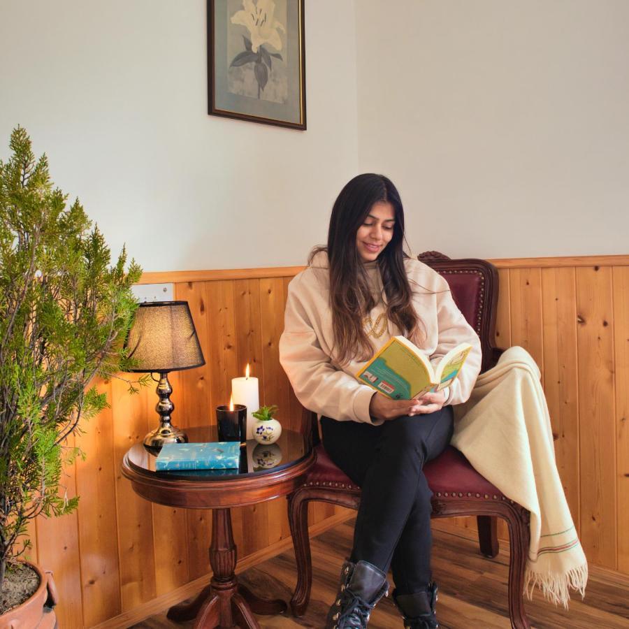 The Wooden Chalet, Manali Exteriör bild