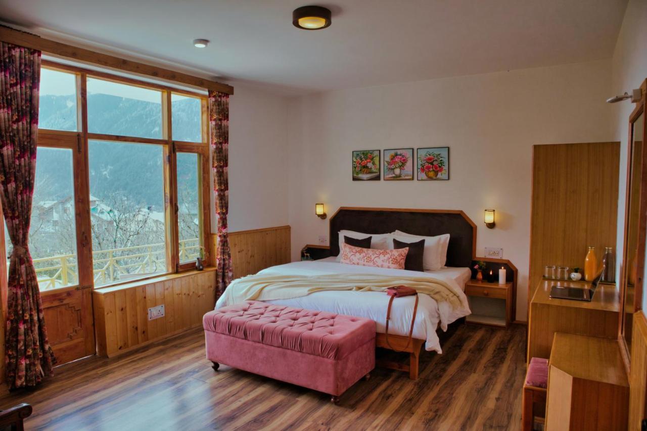 The Wooden Chalet, Manali Exteriör bild