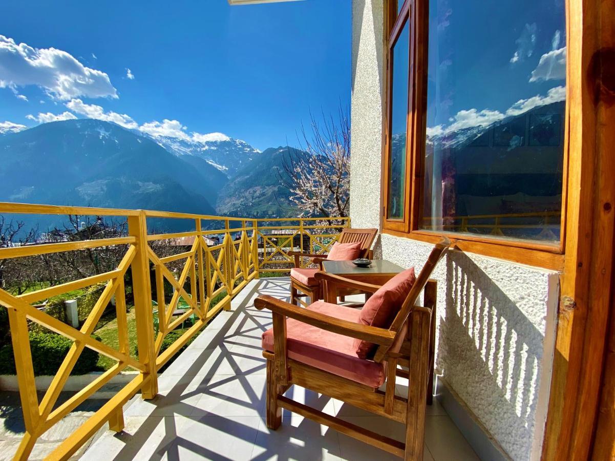 The Wooden Chalet, Manali Exteriör bild