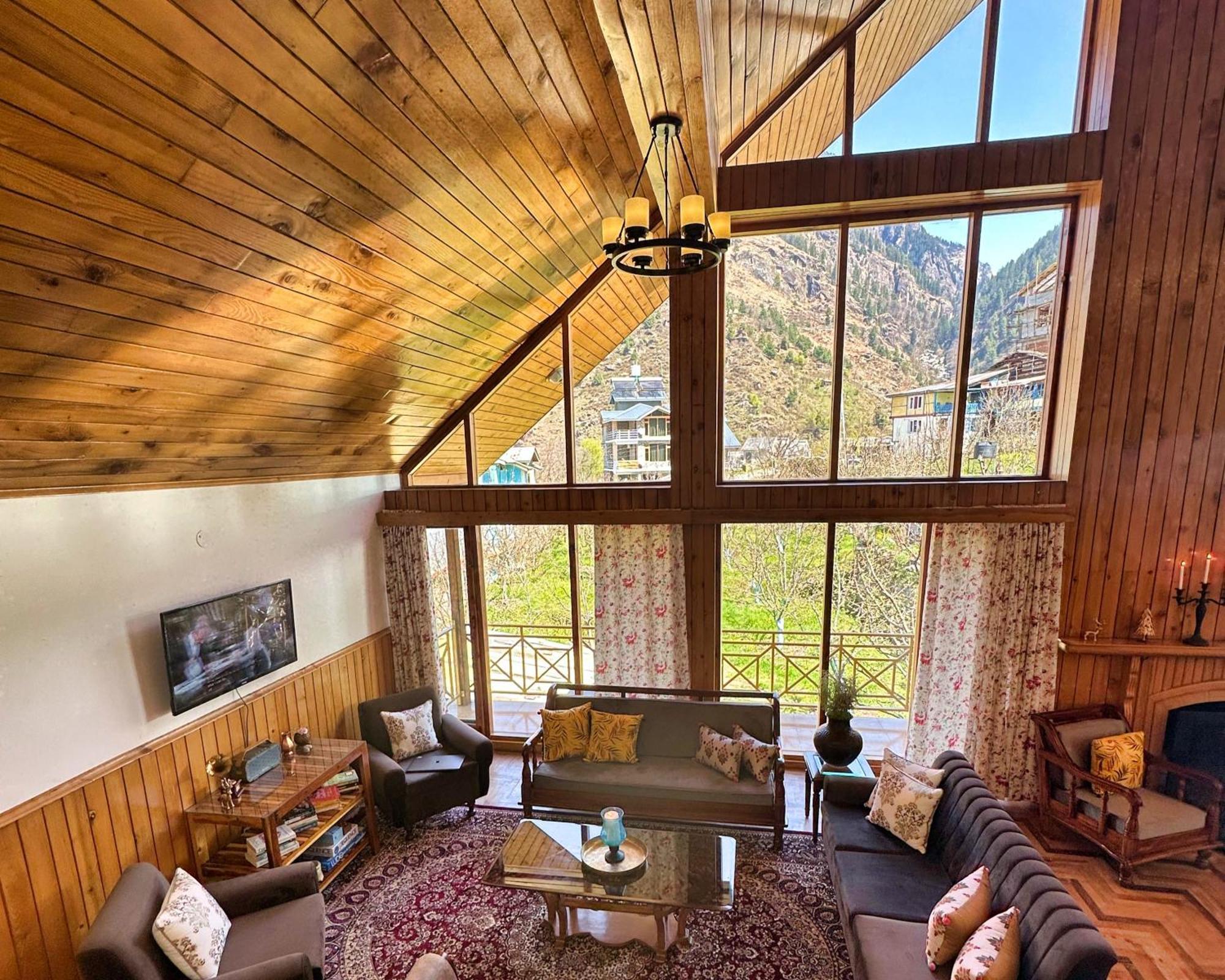The Wooden Chalet, Manali Exteriör bild